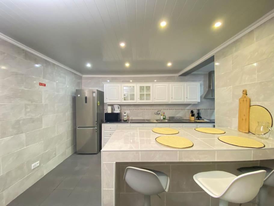 Sea Breeze Holiday home *