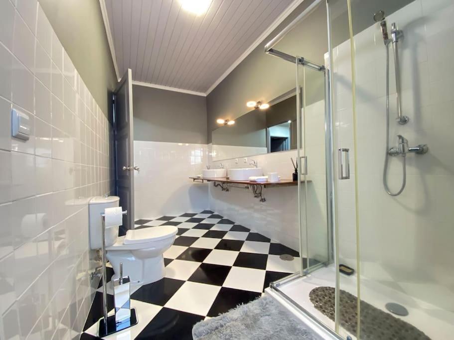 Sea Breeze Holiday home